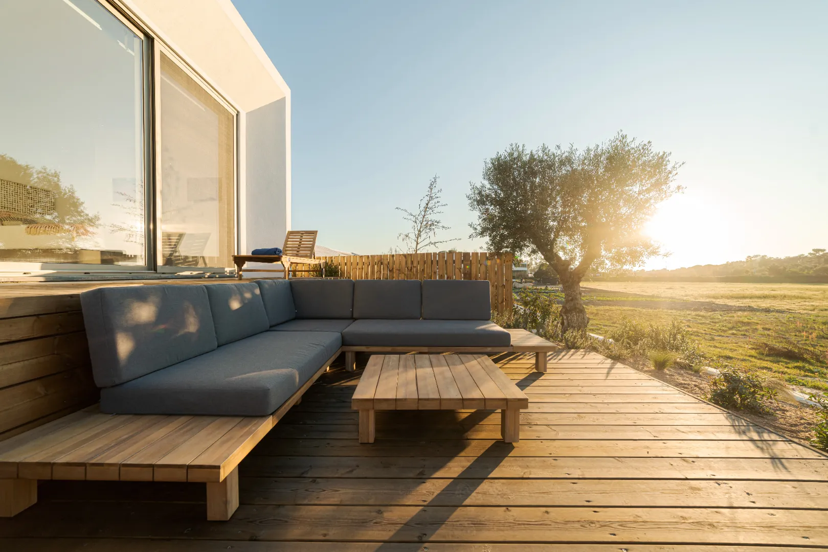 Does Composite Decking Get Hot?